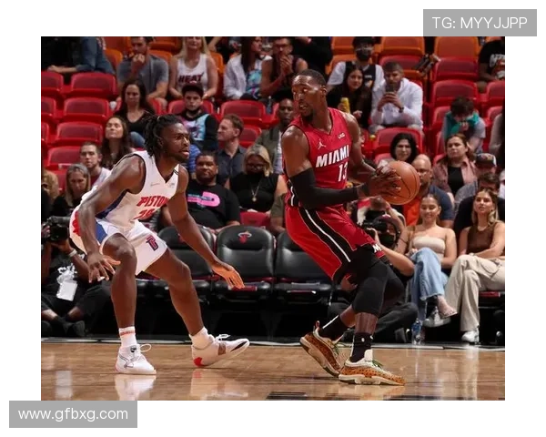 争议也成史诗阿德巴约八十三分 争议也成史诗阿德巴约八十三分